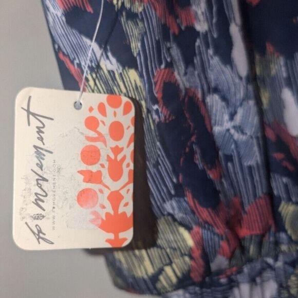 Free People Movement Supernova Floral Vest Hoodie XS NWT Fast Shipping - Picture 10 of 16